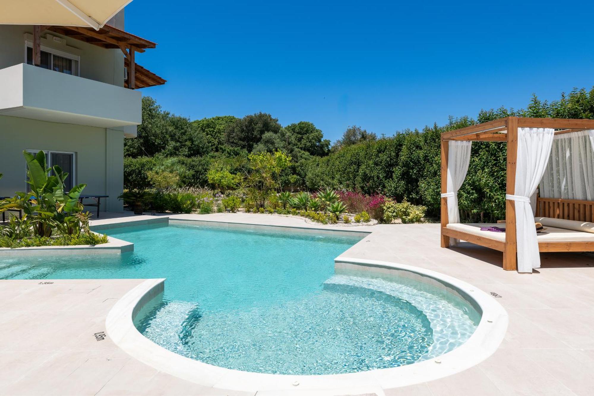 Excelencia New With Artistic Pool & Sea View