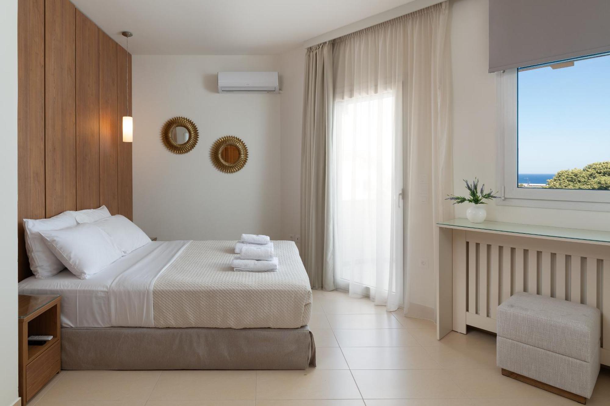 Excelencia New With Artistic Pool & Sea View *